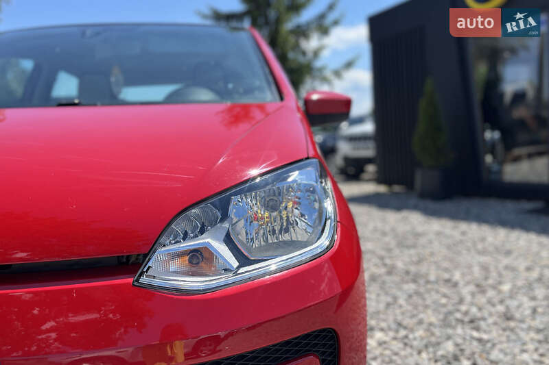 Хэтчбек Volkswagen Up 2012 в Коломые