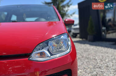 Хэтчбек Volkswagen Up 2012 в 