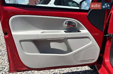 Хэтчбек Volkswagen Up 2012 в 