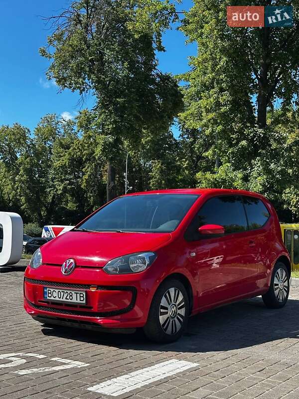 Хэтчбек Volkswagen Up 2011 в Львове