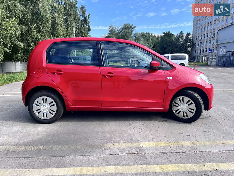 Хетчбек Volkswagen Up 2013 в Києві