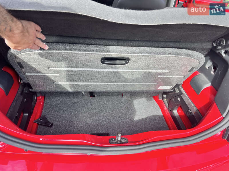 Хетчбек Volkswagen Up 2013 в Києві