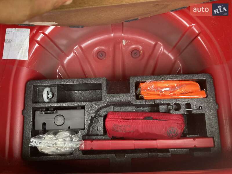 Хэтчбек Volkswagen Up 2013 в Львове