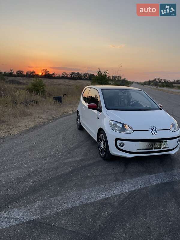 Хетчбек Volkswagen Up 2013 в Одесі