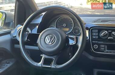 Хетчбек Volkswagen Up 2016 в  фото 20 Хетчбек Volkswagen Up 2016 в
