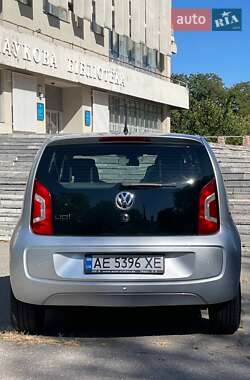 Хетчбек Volkswagen Up 2016 в  фото 10 Хетчбек Volkswagen Up 2016 в