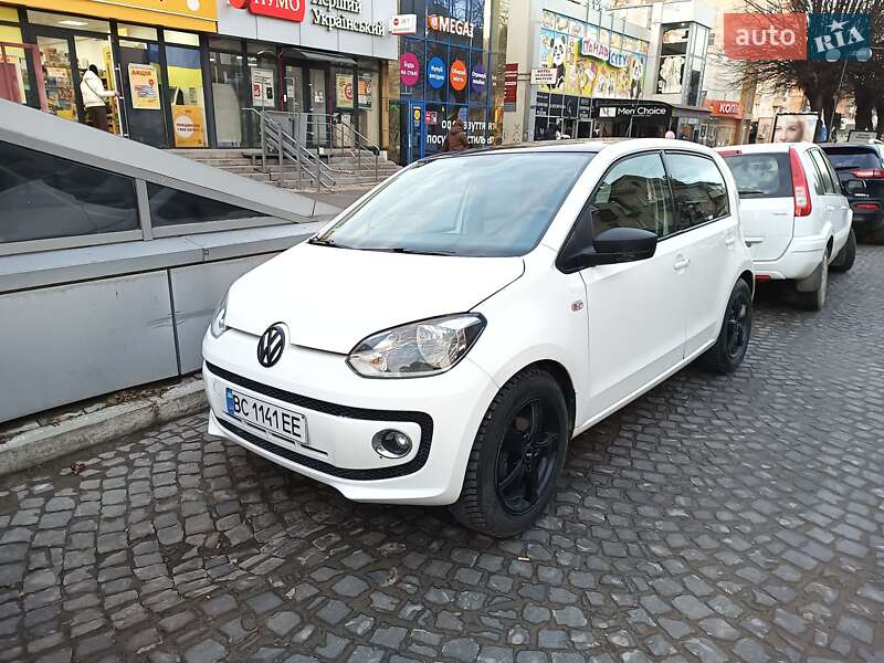Volkswagen Up 2013