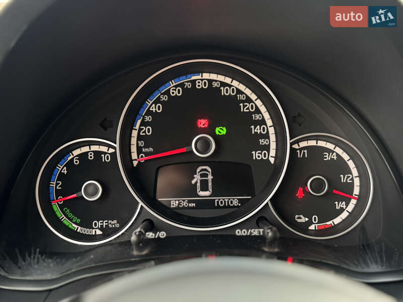 Хэтчбек Volkswagen Up 2015 в Дрогобыче