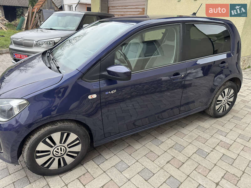 Хетчбек Volkswagen Up 2015 в Тернополі