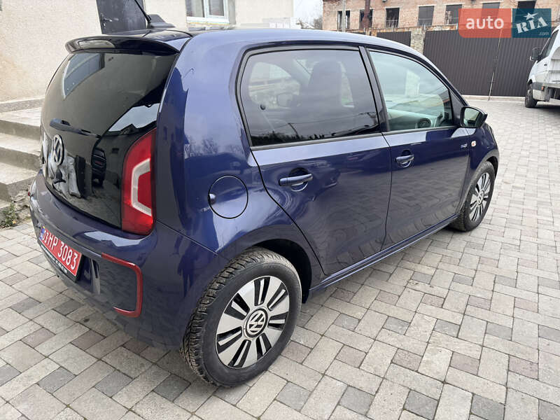 Хетчбек Volkswagen Up 2015 в Тернополі