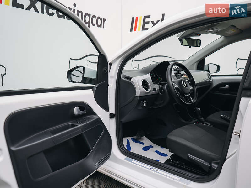 Хэтчбек Volkswagen Up 2020 в Львове