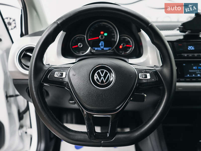 Хэтчбек Volkswagen Up 2020 в Львове