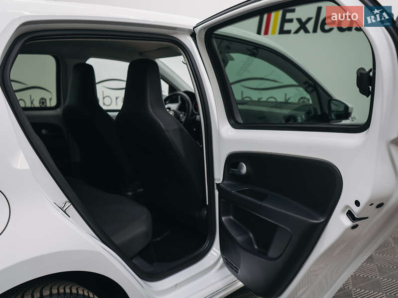 Хэтчбек Volkswagen Up 2020 в Львове