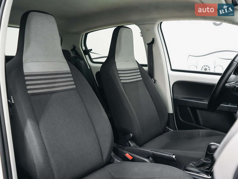 Хэтчбек Volkswagen Up 2020 в Львове