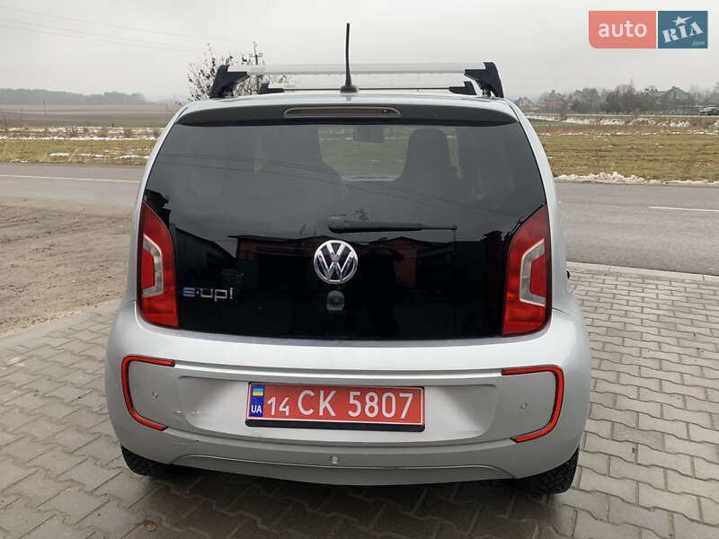 Хэтчбек Volkswagen Up 2014 в Львове