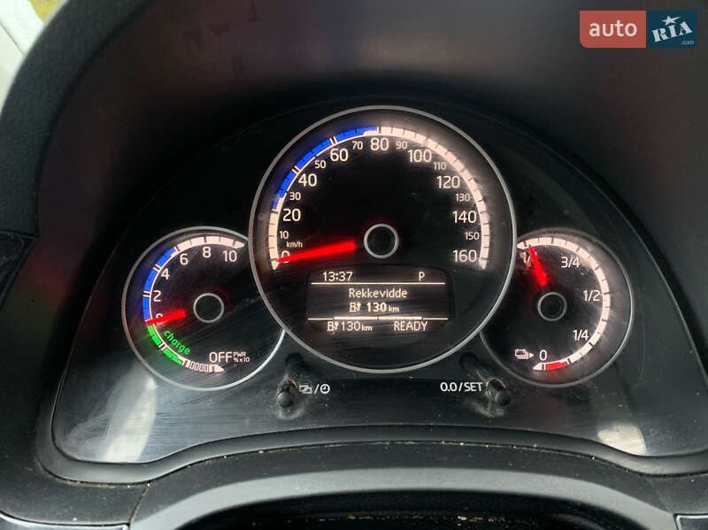 Хэтчбек Volkswagen Up 2014 в Львове