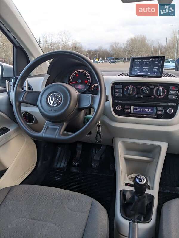 Volkswagen Up 2013