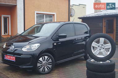 Хэтчбек Volkswagen Up 2015 в Самборе