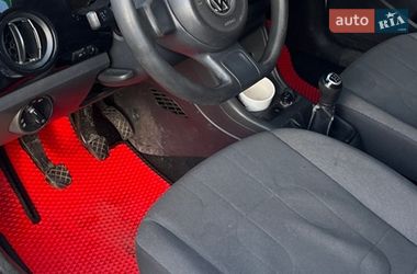 Хетчбек Volkswagen Up 2016 в Києві