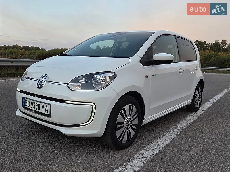 Volkswagen Up 2014