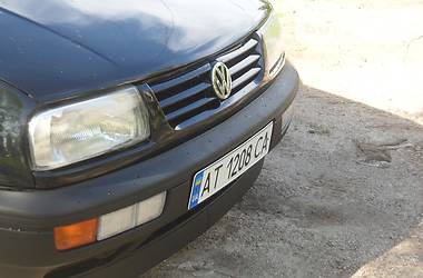 Седан Volkswagen Vento 1993 в Калуше