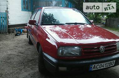 Седан Volkswagen Vento 1996 в Луцке