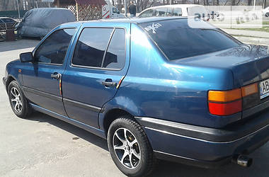 Седан Volkswagen Vento 1994 в Виннице