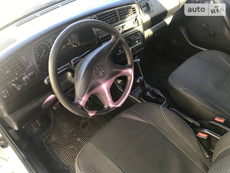 Седан Volkswagen Vento 1998 в Харкові