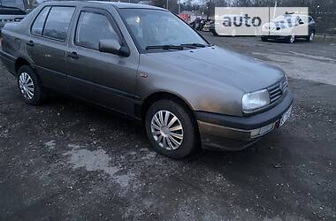 Седан Volkswagen Vento 1994 в Львове