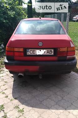 Седан Volkswagen Vento 1992 в Гощі