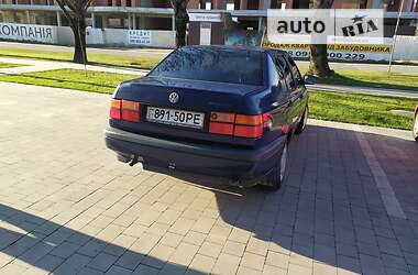 Седан Volkswagen Vento 1994 в Ужгороді