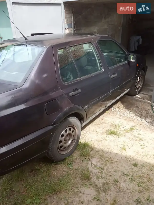 Volkswagen Vento 1993 VIN WVWZZZ1HZPW674348 фото оголошення 5 з 46