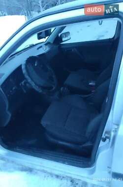 Седан Volkswagen Vento 1995 в Черновцах