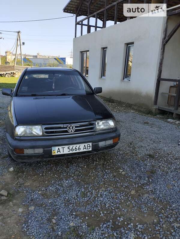 Седан Volkswagen Vento 1993 в Ивано-Франковске