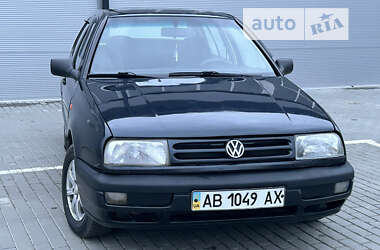 Седан Volkswagen Vento 1995 в Бершаді