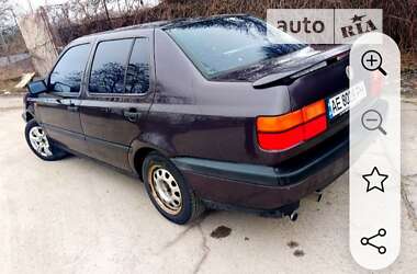 Седан Volkswagen Vento 1993 в Запорожье