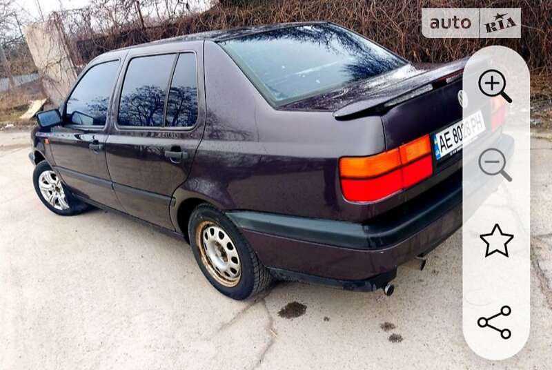 Седан Volkswagen Vento 1993 в Запоріжжі