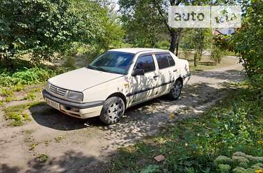 Седан Volkswagen Vento 1994 в Харькове