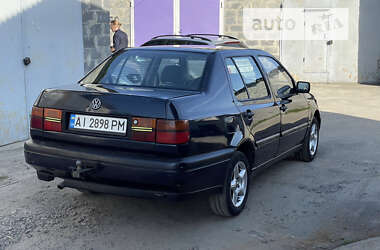 Седан Volkswagen Vento 1994 в Василькове