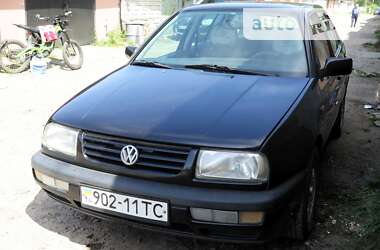 Седан Volkswagen Vento 1996 в Львове