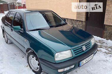 Седан Volkswagen Vento 1996 в Львові
