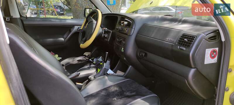 Седан Volkswagen Vento 1997 в Львові