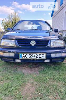 Седан Volkswagen Vento 1994 в Камені-Каширському