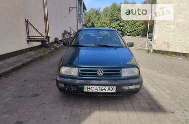 Седан Volkswagen Vento 1994 в Калуші