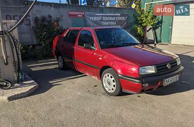 Седан Volkswagen Vento 1995 в 