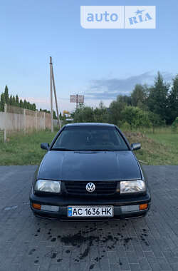 Седан Volkswagen Vento 1996 в Луцьку