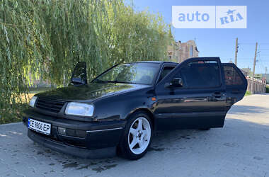 Седан Volkswagen Vento 1992 в Черновцах