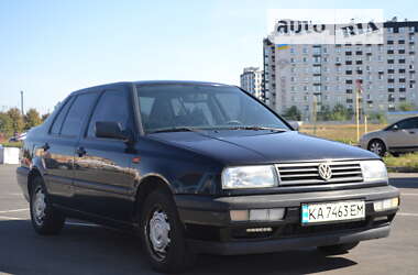 Седан Volkswagen Vento 1993 в Софиевской Борщаговке