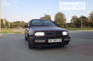 Седан Volkswagen Vento 1992 в Львові