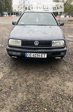 Седан Volkswagen Vento 1992 в Черновцах